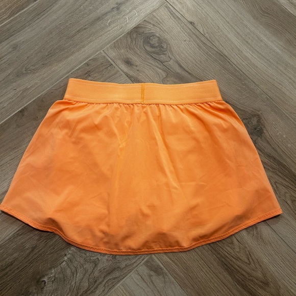 ALO Yoga Vibrant Orange Mini Skirt - Picture 2 of 4